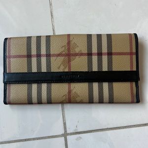 Burberry wallet